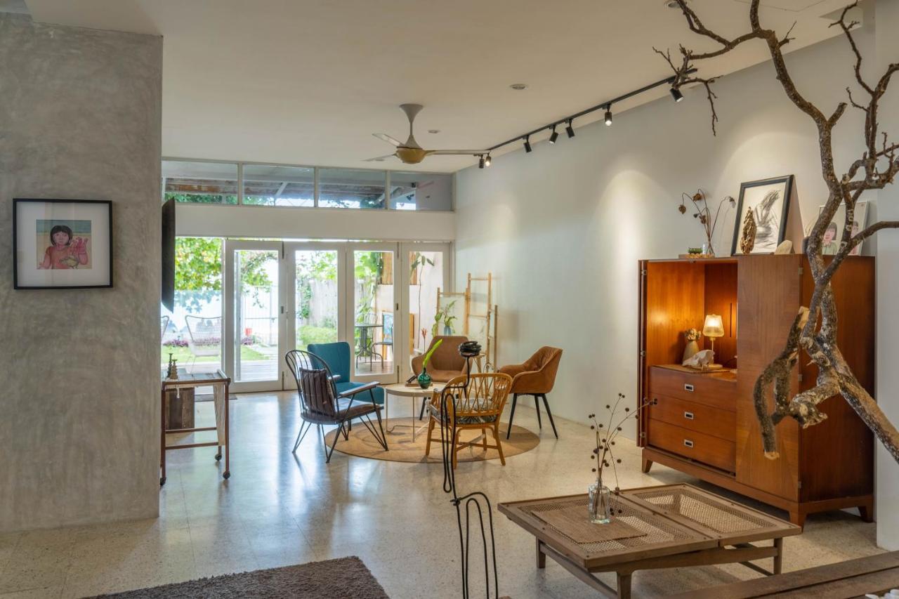 Smell rose beach garden Batu Feringgi Exterior foto