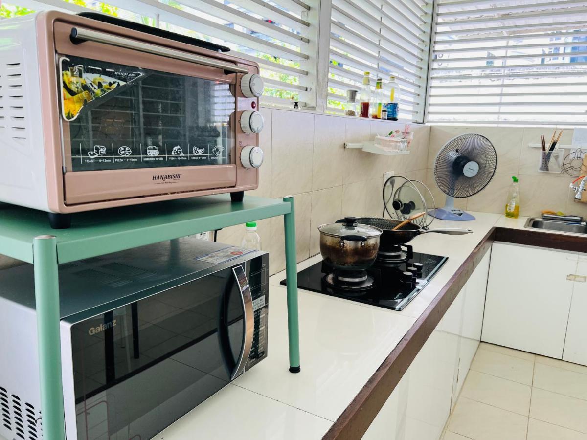 Smell rose beach garden Batu Feringgi Exterior foto