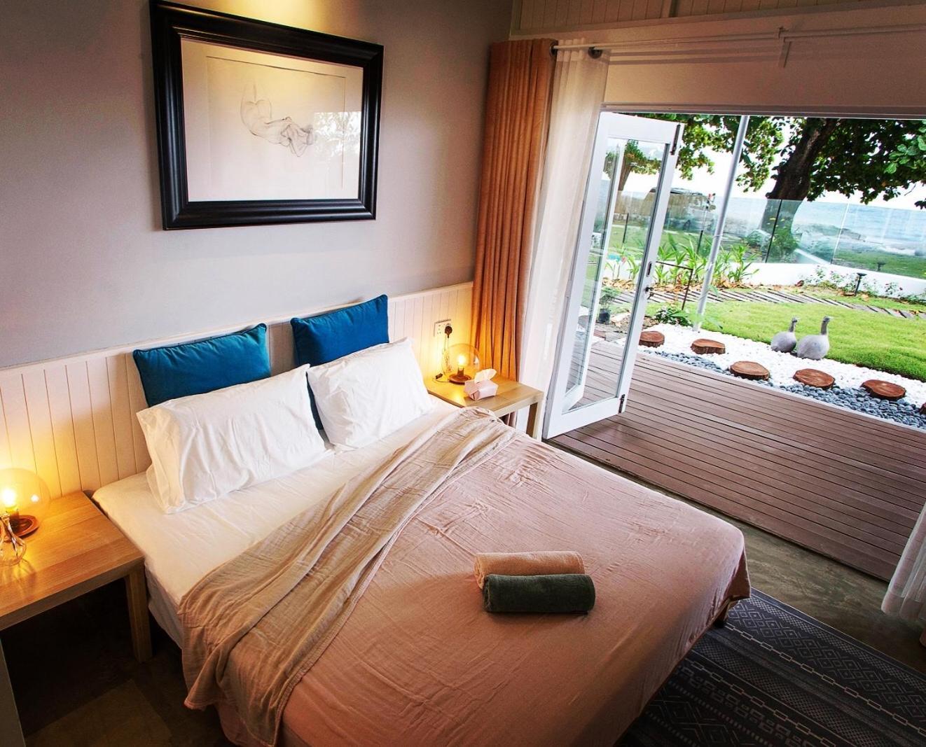 Smell rose beach garden Batu Feringgi Exterior foto