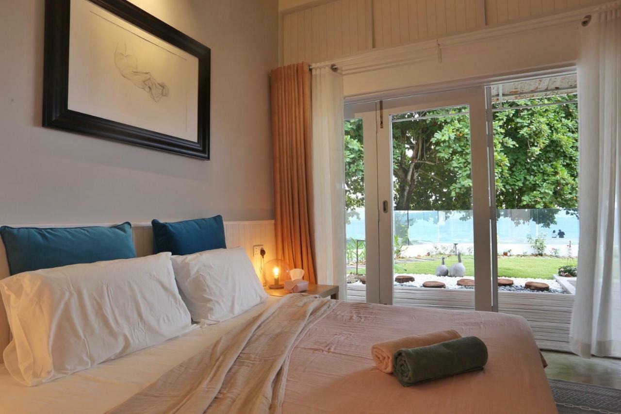 Smell rose beach garden Batu Feringgi Exterior foto